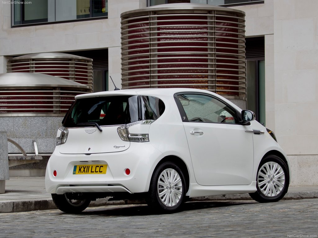 Aston Martin Cygnet 1.33 Dual VVT-i Super CVT‐i 2011